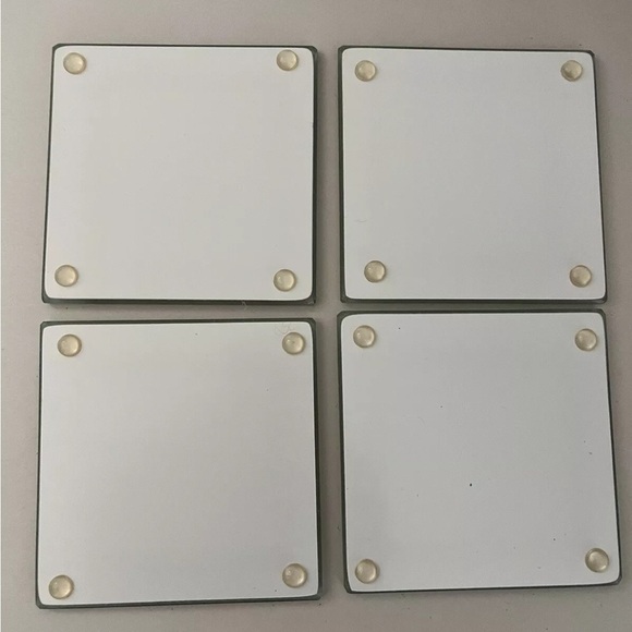 Vintage Glass Christmas Coasters Set Of Four Garland Bells - Picture 3 of 3